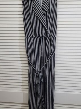 The Who What Wear Striped Sleeveless Collared Jumpsuit in black and white